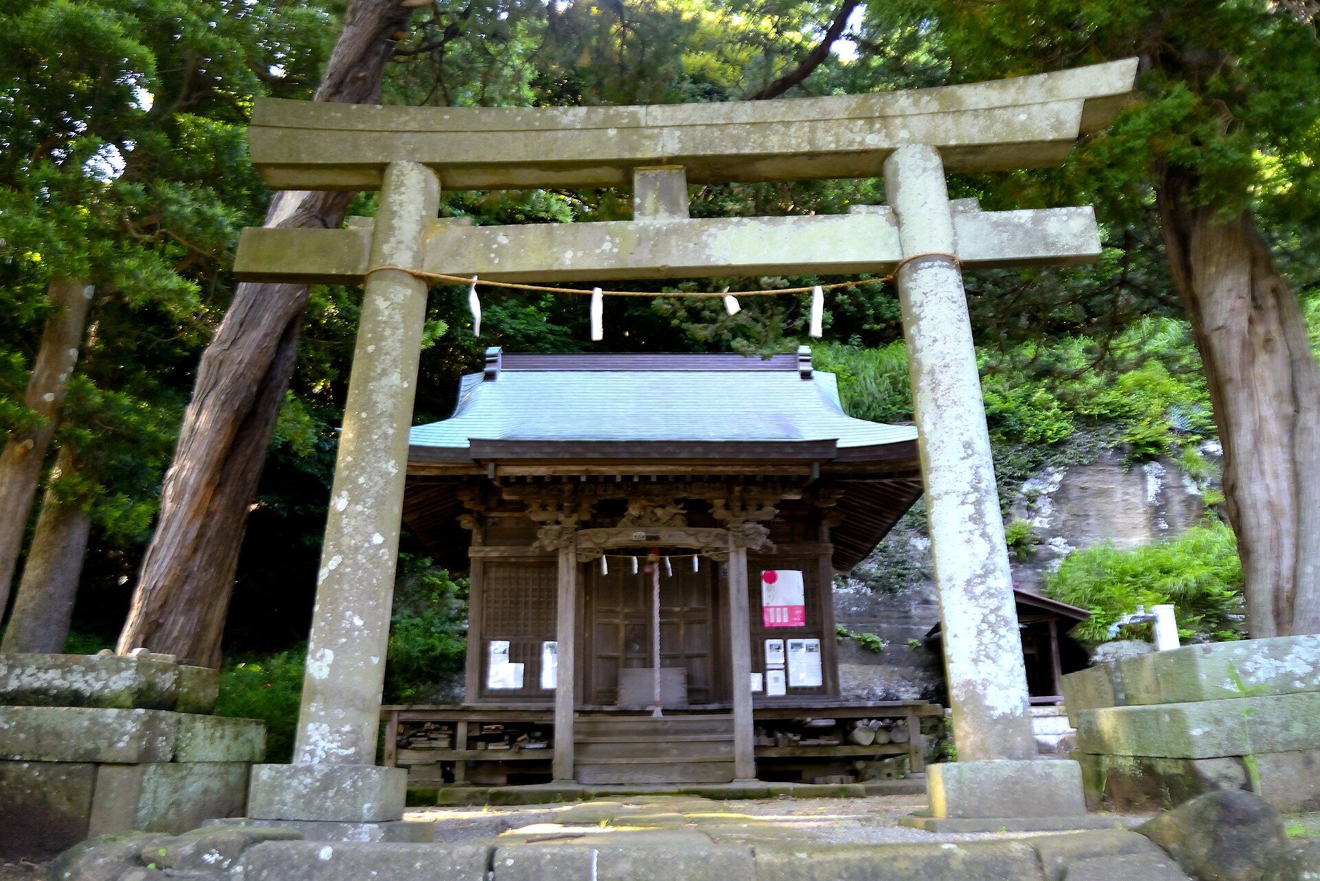 十二所神社